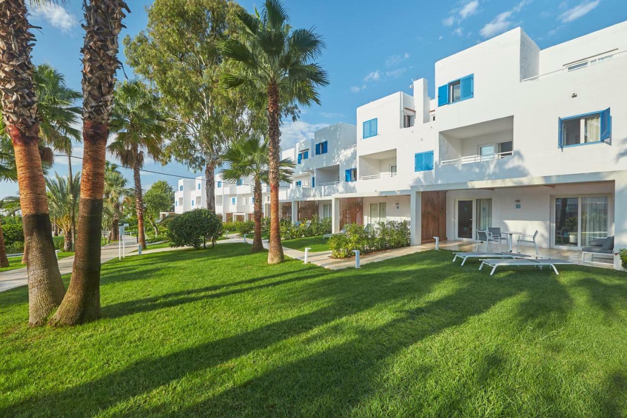 Cala Llenya Resort Ibiza Extérieur photo